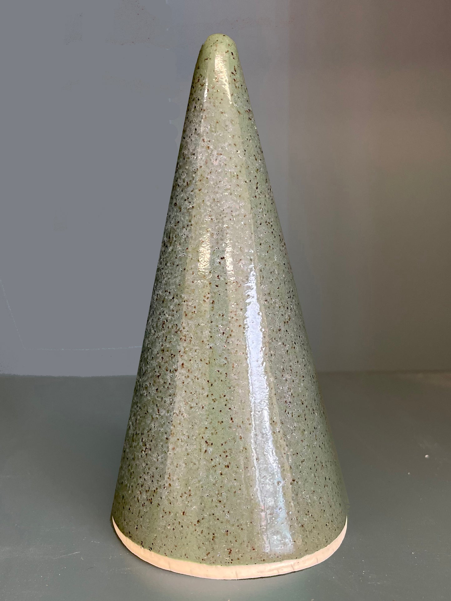 Blue Green Reactive Mid Temp Glaze - Brush On