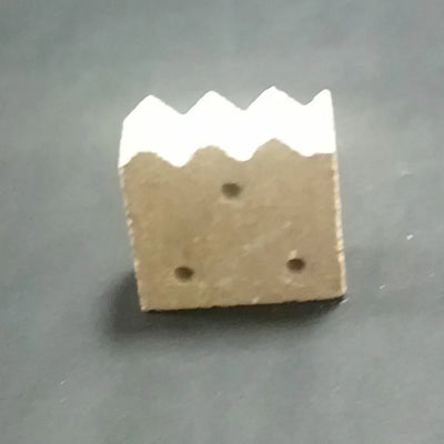 Refractory Stands 33 x 33 x 15mm x 3 x 3mm Hole
